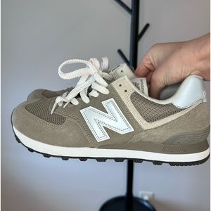 New Balance 574 sneakers